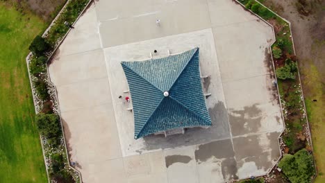 4k drone rising spinning shot of san pedro friendship bell