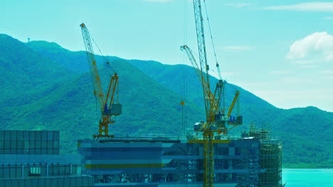 Time-lapse-architecture-crane-under-construction-of-building