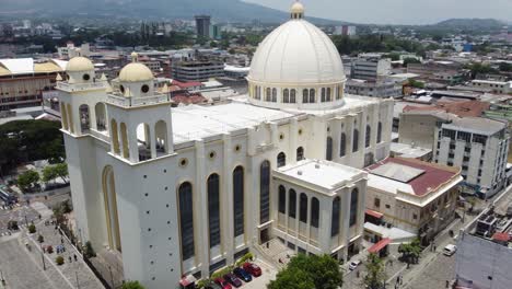 Aerial-orbits-massive-solid-white-San-Salvador-Cathedral-building