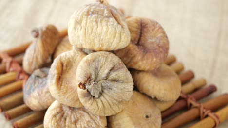 dried figs on a bamboo mat