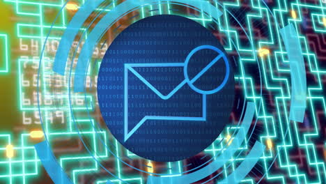 animación de una placa de circuitos informáticos con procesamiento de datos e icono de correo electrónico digital