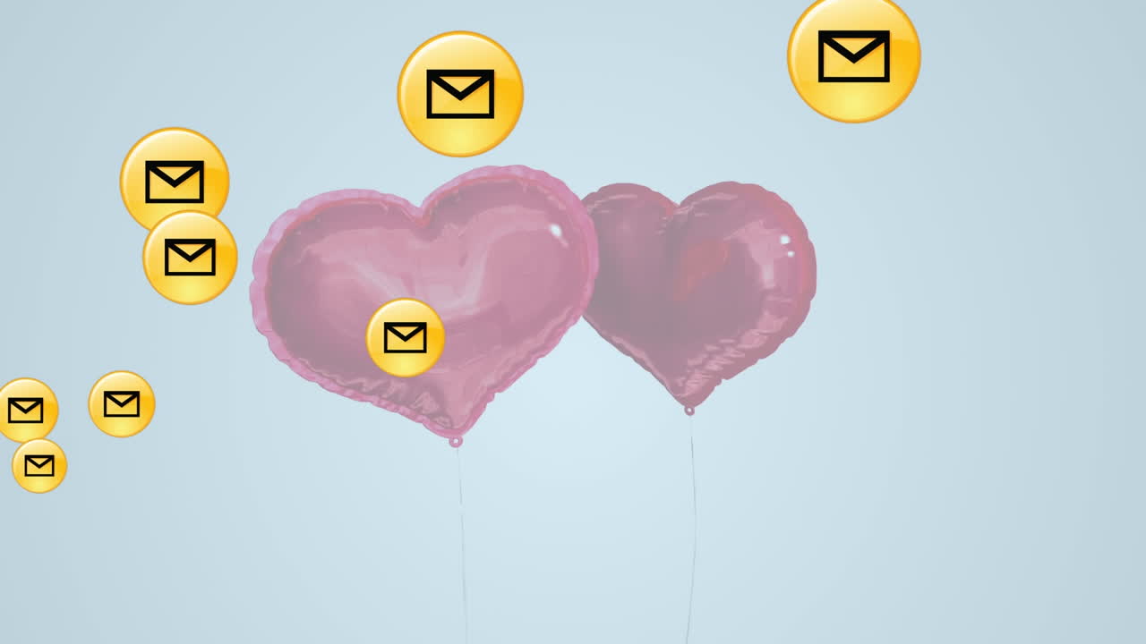 varios iconos de mensajes flotando sobre dos globos en forma de corazón rojo flotando contra un fondo azul