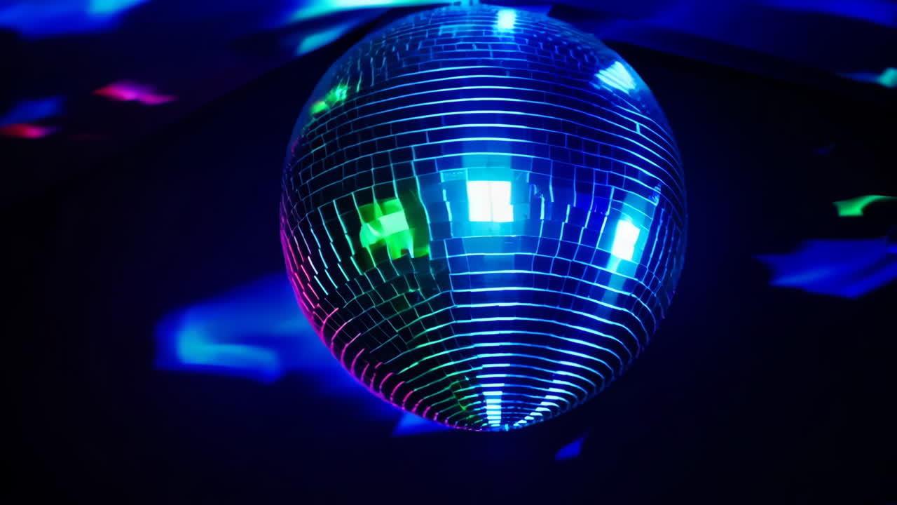 Palla da discoteca con luci al neon colorate