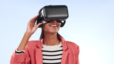mujer, realidad virtual y gafas futuristas