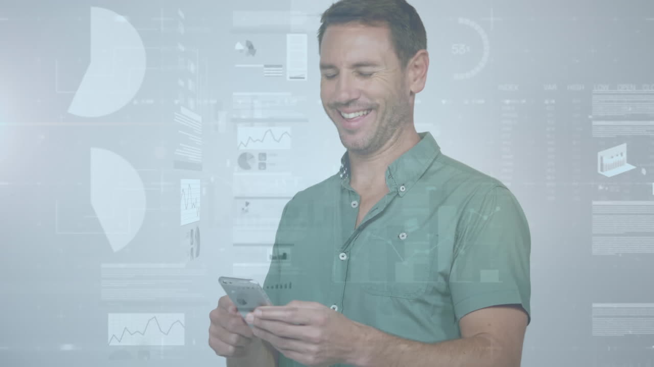 animación del procesamiento de datos financieros sobre un hombre caucásico que usa un teléfono inteligente