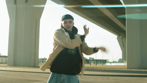 hip hop dancer dancing on street