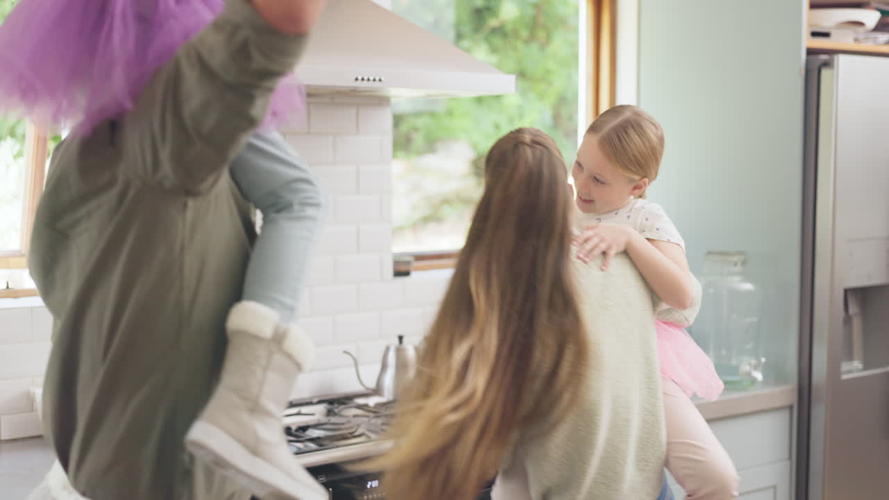 집, 춤, 그리고 사랑과 함께 가족