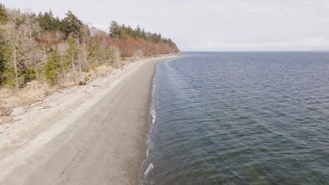 Eine-Golfinsel-In-British-Columbia,-Kanada