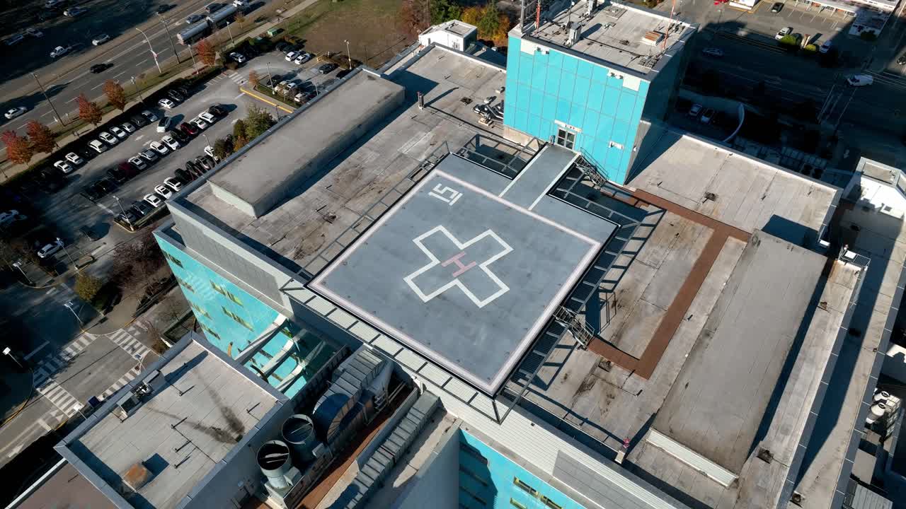 surrey memorial hospital helipuerto en la azotea de su edificio