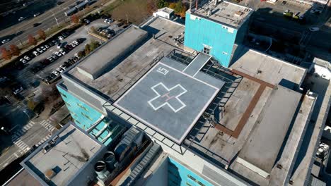 surrey memorial hospital helipuerto en la azotea de su edificio