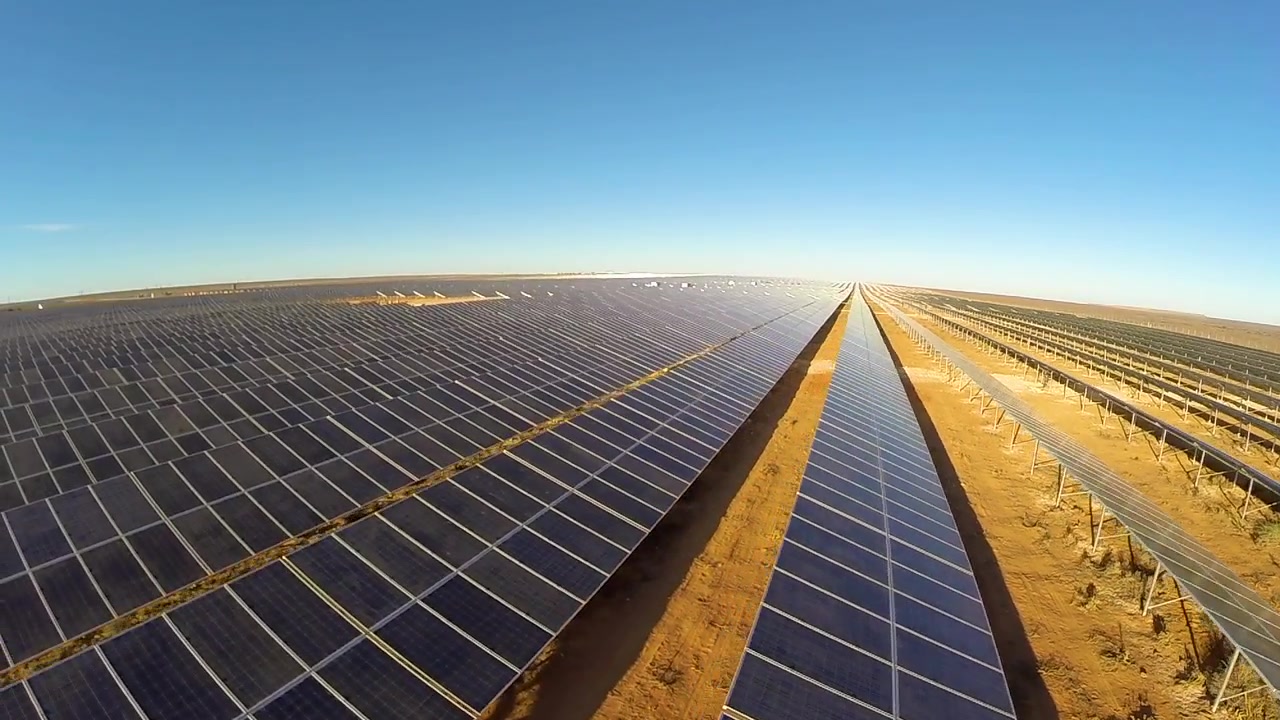 Solar farm i ørkenen