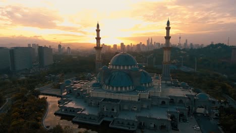 la mezquita de la región de persekutuan.