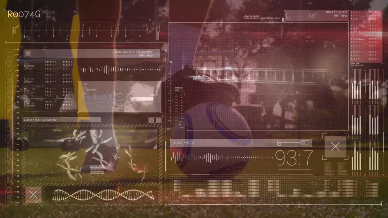 interfaz digital con procesamiento de datos contra la sección baja del jugador de fútbol masculino con fútbol