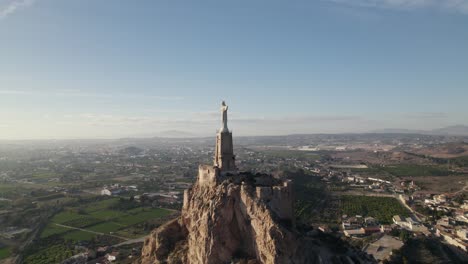 statue monumentale du christ de monteagudo à murcie, espagne