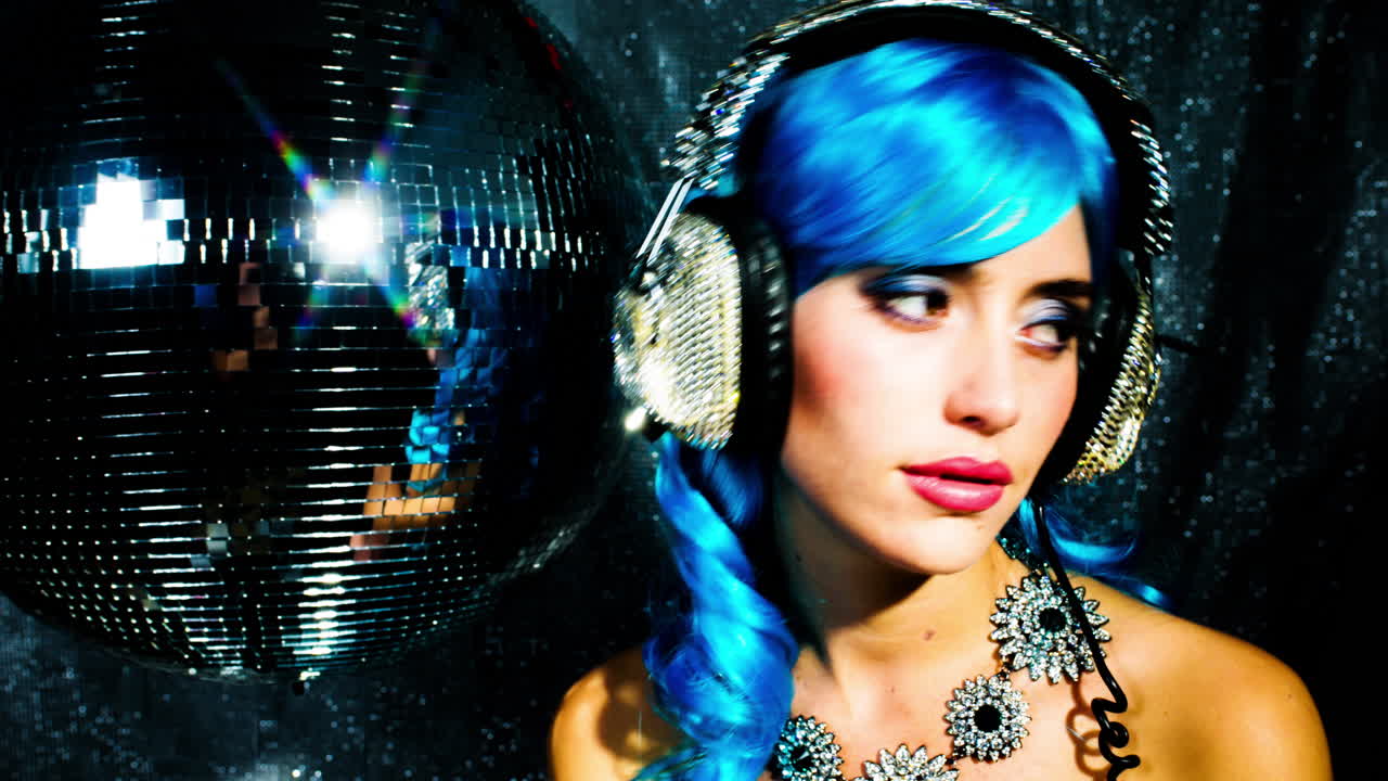 스파클 헤드폰 4k 14