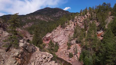 Eine-Wunderschöne-Schlucht-In-Colorado