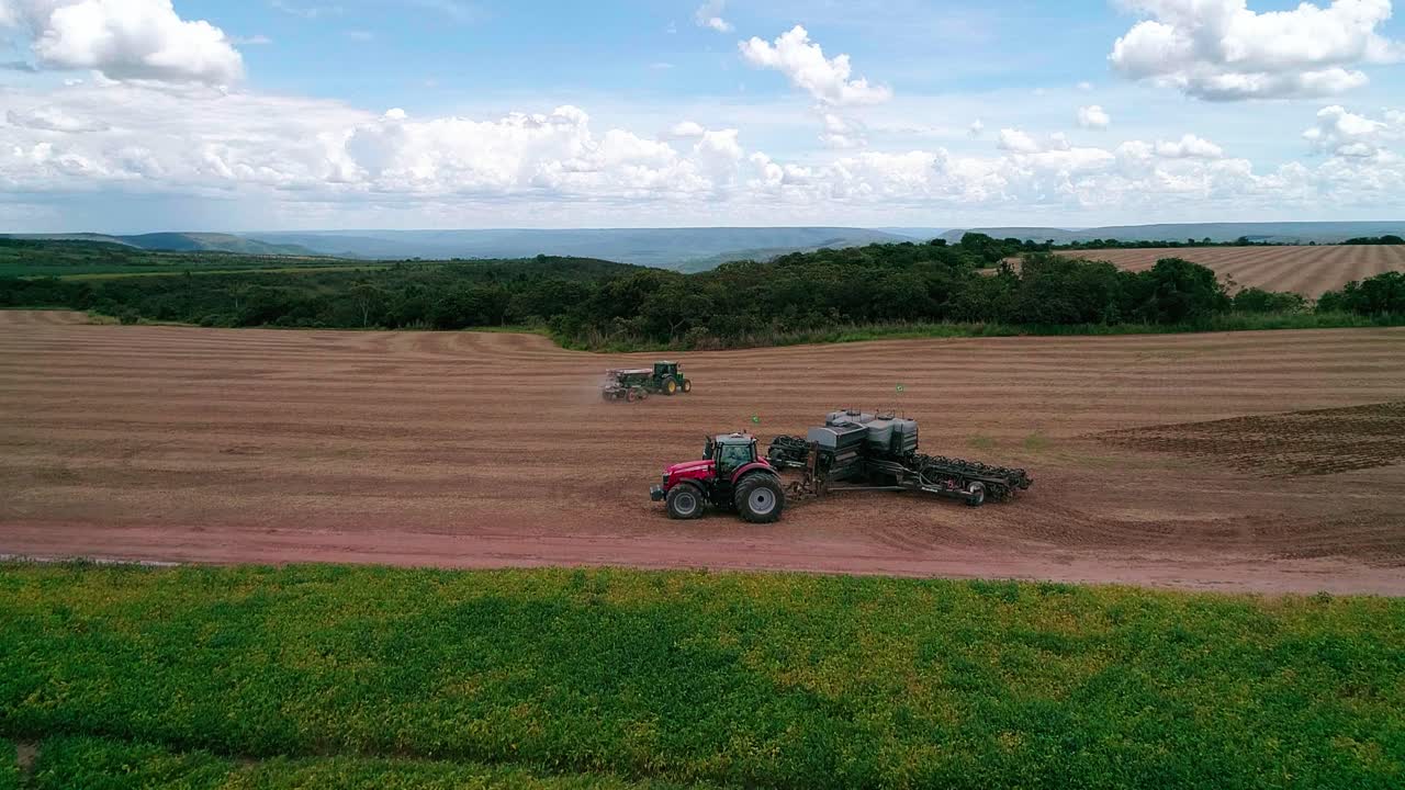 Agrochemical spread, environmental degradation, soya production expansion