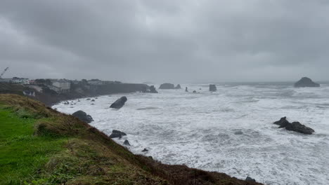 heavy winter storm 2023 at the oregon coast