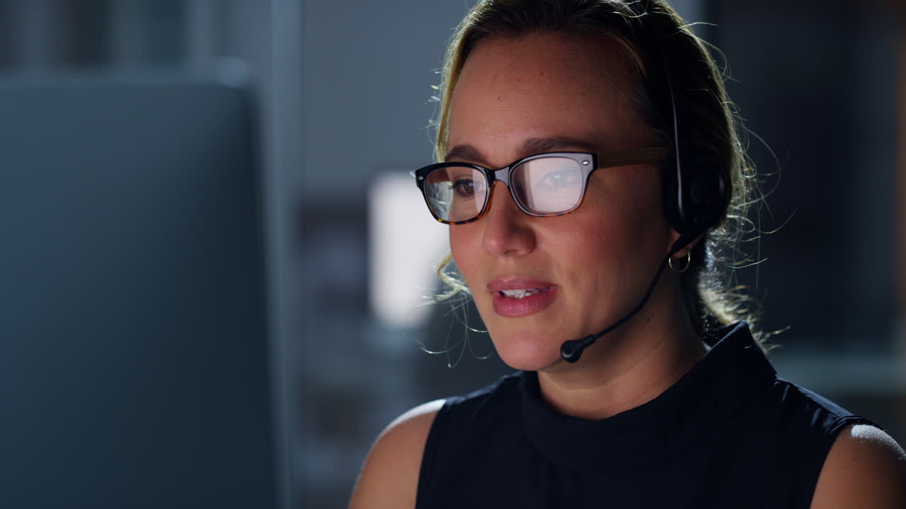 She&rsquo;ll handle your call whatever the hour