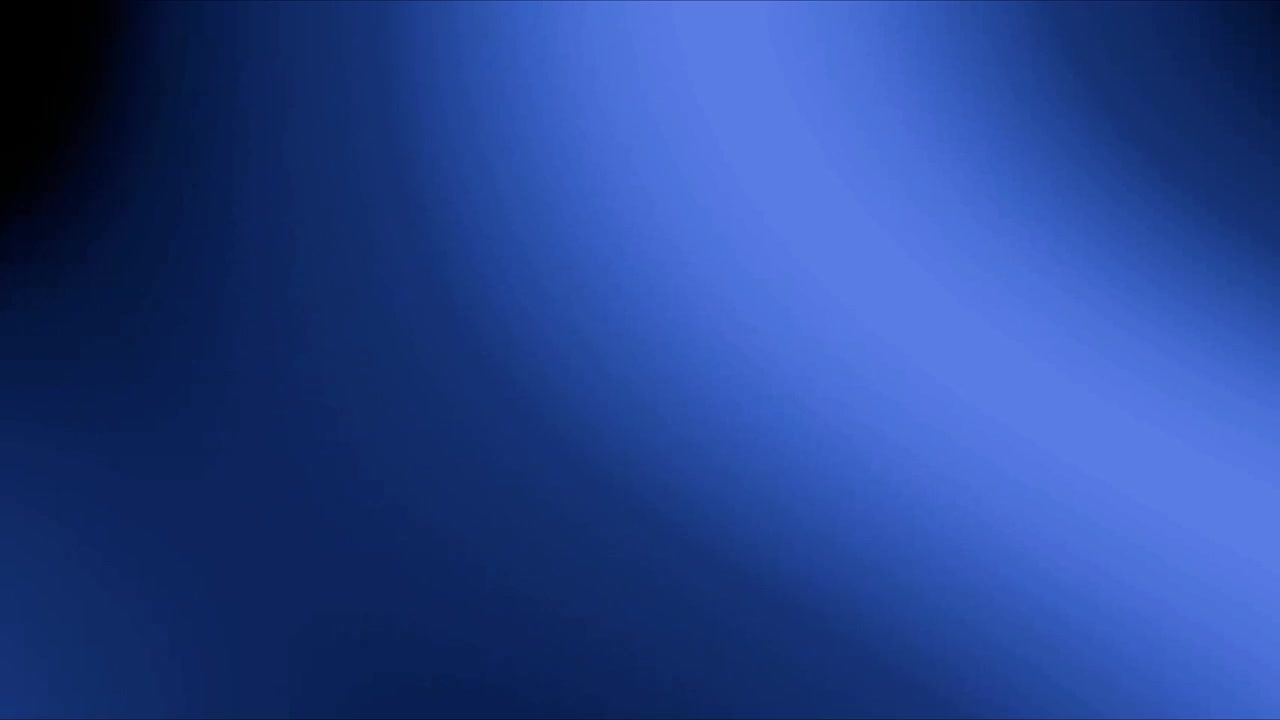 Transizione astratta con bagliore di luce blu su sfondo nero