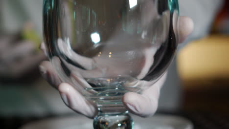 Panning-up-margarita-glass-preparation