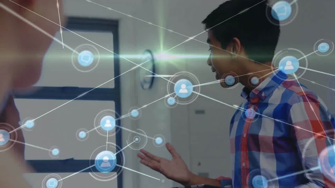 animación de la red de conexiones sobre feliz niño hispano en la escuela