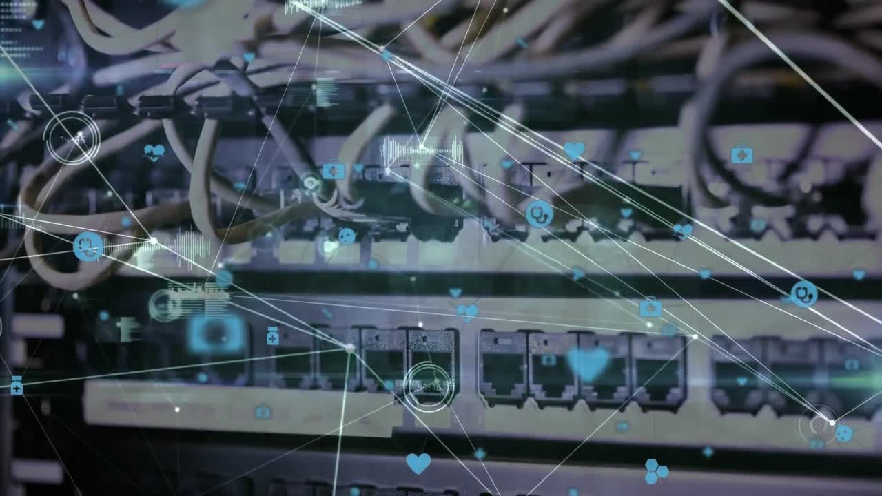 animación de redes de conexiones y procesamiento de datos a través de un servidor informático.