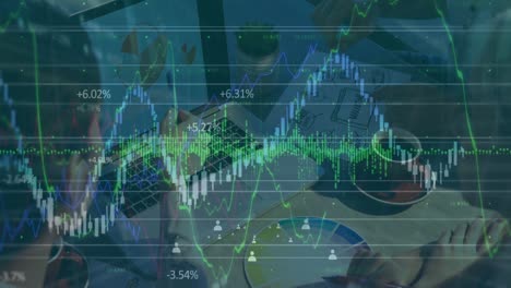 animación del procesamiento de datos financieros sobre personas de negocios en la oficina