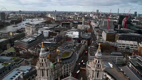 Mirando-Hacia-Abajo-Desde-La-Parte-Superior-De-La-Catedral-De-San-Pablo-Hacia-La-Ciudad-De-Londres,-El-Támesis-Y-El-Ojo-De-Londres,-Londres,-Reino-Unido