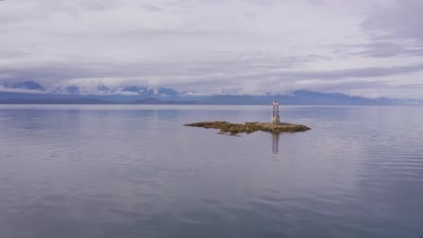 Slow-Orbiting-Push-In-of-Vanderbilt-Reef-and-Navigation-Beacon,-Lynn-Canal-Juneau,-AK