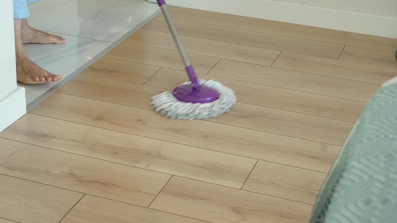 Cleaning the Wood Floor