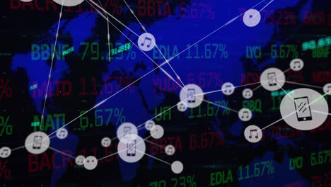 animación de la red de iconos digitales y procesamiento de datos del mercado de valores en comparación con el mapa del mundo
