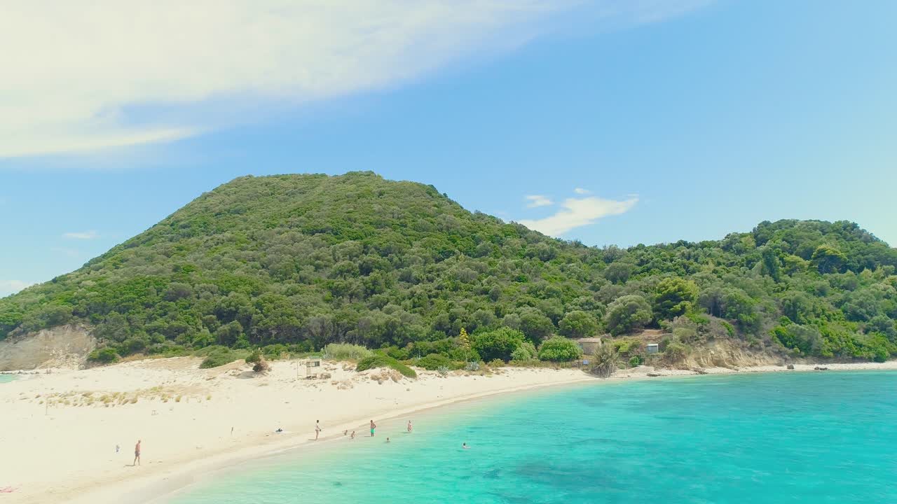 평온한 섬, 낙원, 울창한 초록색