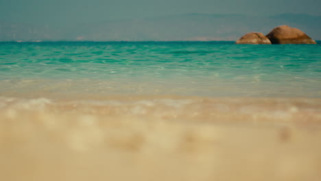 escena de playa tropical