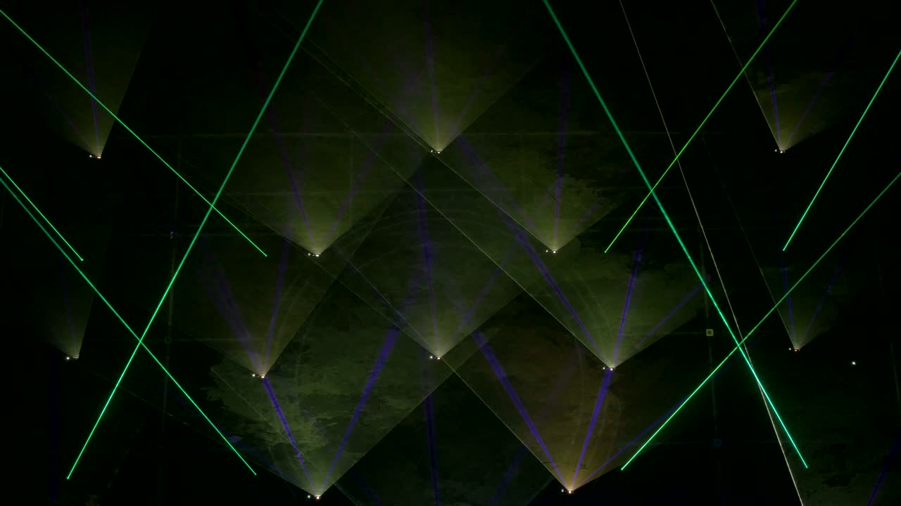 Triangular Projection of Lights