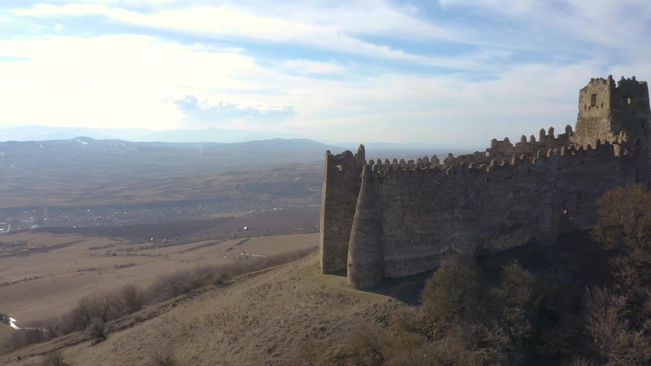 Castello del quattordicesimo secolo situato in Georgia, Kaspi. Il nobile Amilakhvari possedeva il castello