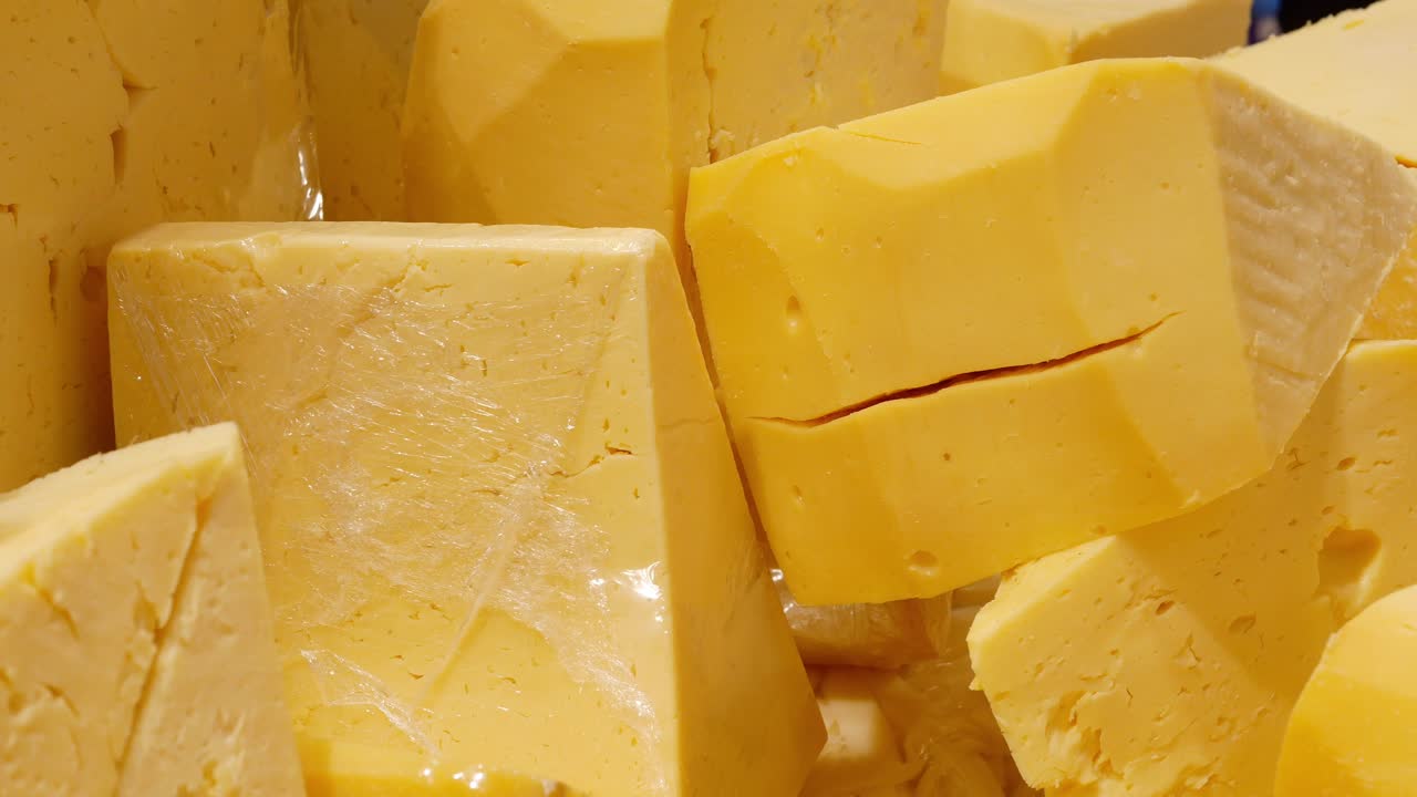 variedad de queso amarillo