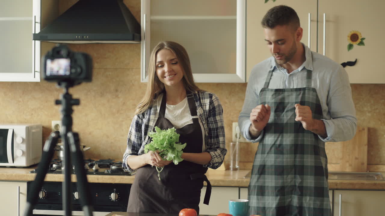 Couple Cooking Vlog - Healthy Salad Recipe