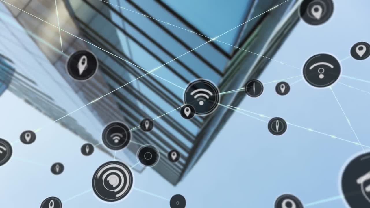 현대적인 사무실 건물 위의 아이콘과 연결 네트워크의 애니메이션