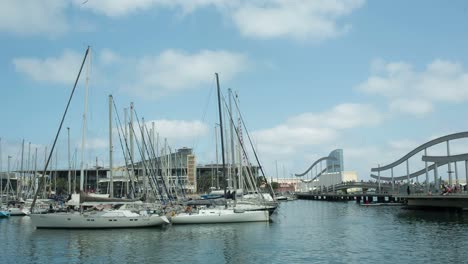 Sonniger-Alter-Hafen-00