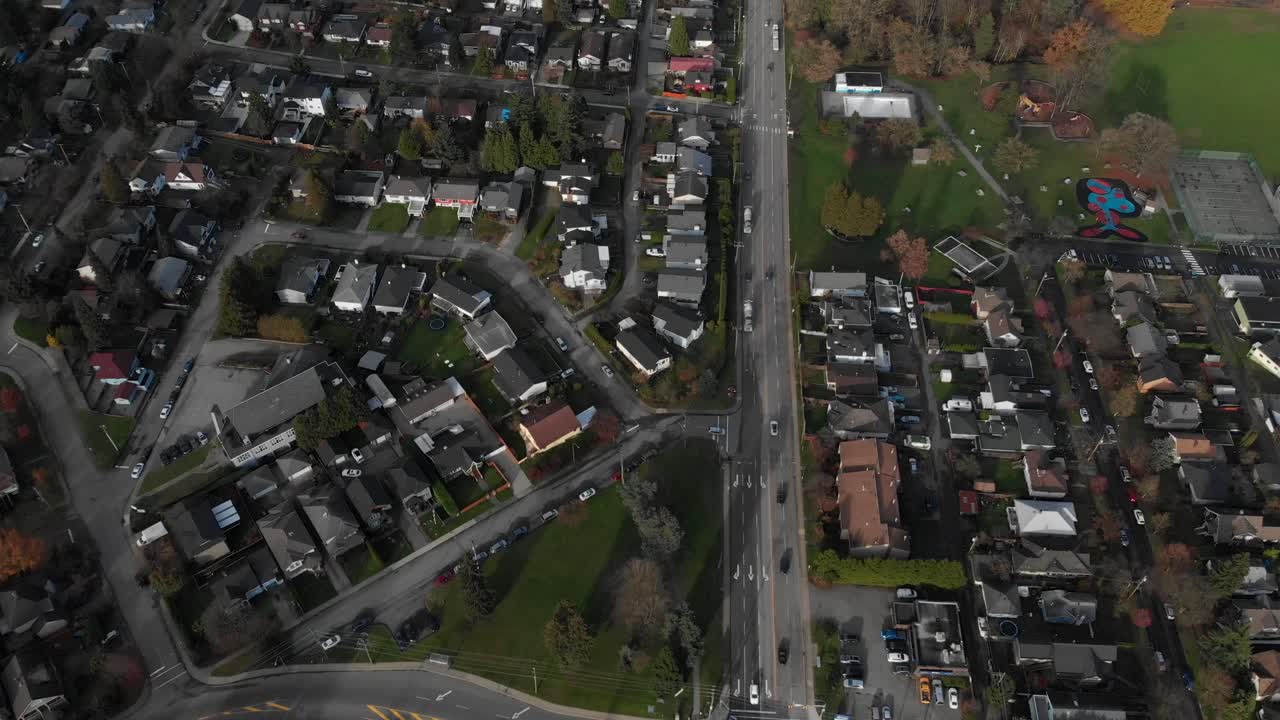 뉴 웨스트 민스터, 피트 메도우 및 코퀴틀람, bc, 캐나다의 다양한 드론 샷