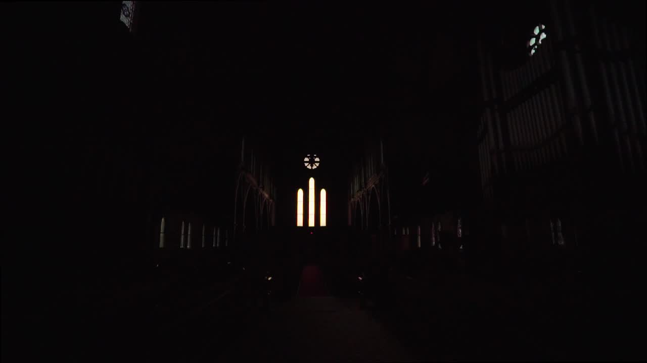 timelapse_window 2.mp4 nella chiesa