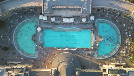 Fixed-Aerial-View-of-Szechenyi-Thermal-Baths