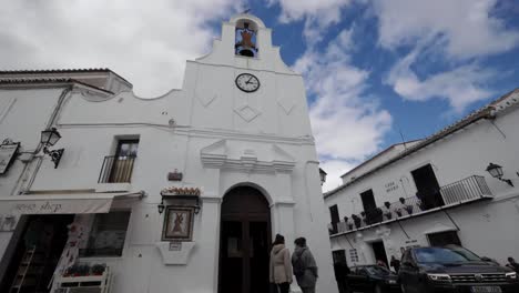 Time-lapse-of-clock-tower-in-Spain