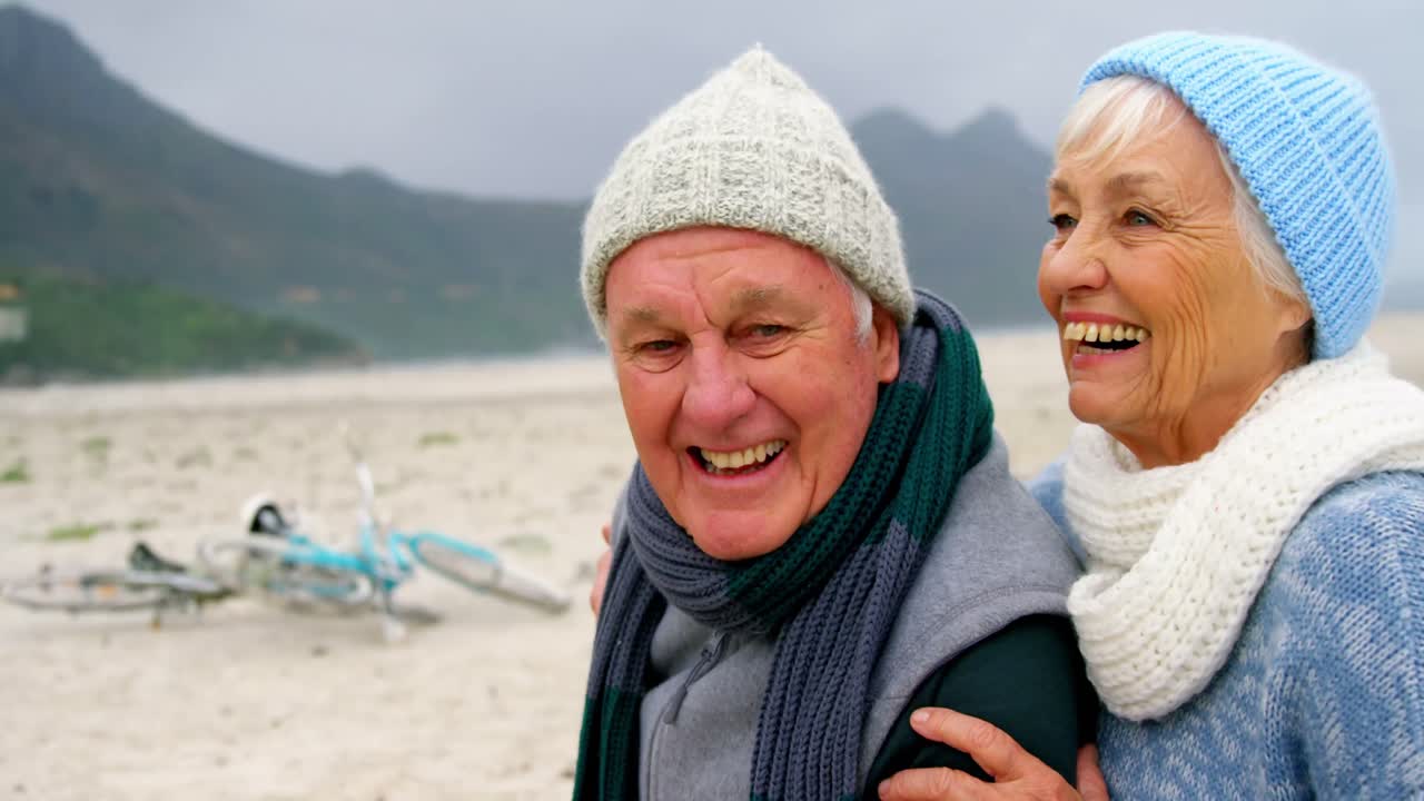 함께 즐기는 고령 커플