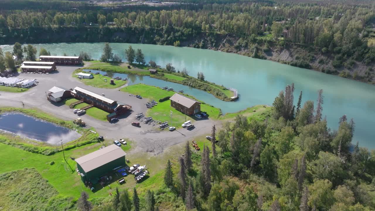 Luftoptagelser af Kenai-floden i Soldotna, Alaska