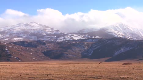 Wolken-Sammeln-Sich-In-Der-Sierra-Gebirgskette