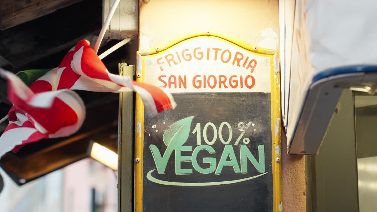 Friggitoria San Giorgio sign, showcasing 100% vegan food in Genoa, Liguria