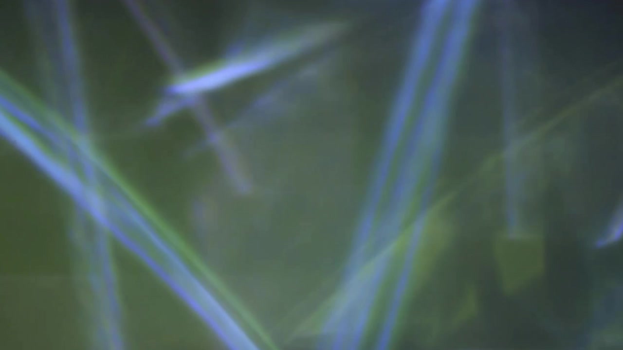 Fughe di luce astratte e bagliori dell'obiettivo con transizioni cromatiche