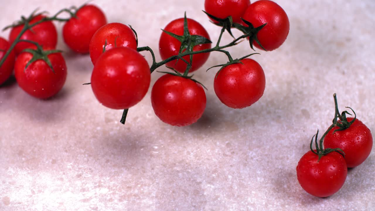 신선한 체리 토마토